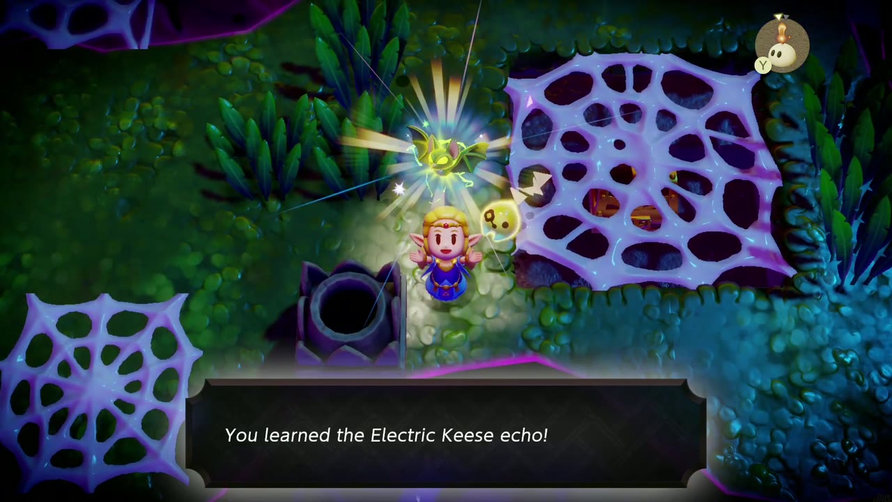 Zelda aprende a tocar eletricidade. Keese ecoa ao lado de uma teia de aranha gigante na fenda dos Pântanos de Stilled Faron. Zelda aprende a tocar eletricidade. Keese ecoa ao lado de uma teia de aranha gigante na fenda dos Pântanos de Stilled Faron.