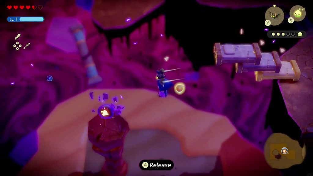 A Rift in the Gerudo Desert - The Legend of Zelda: Echoes of Wisdom Walkthrough 81 Zelda glides toward the red pillar with the Keese echo