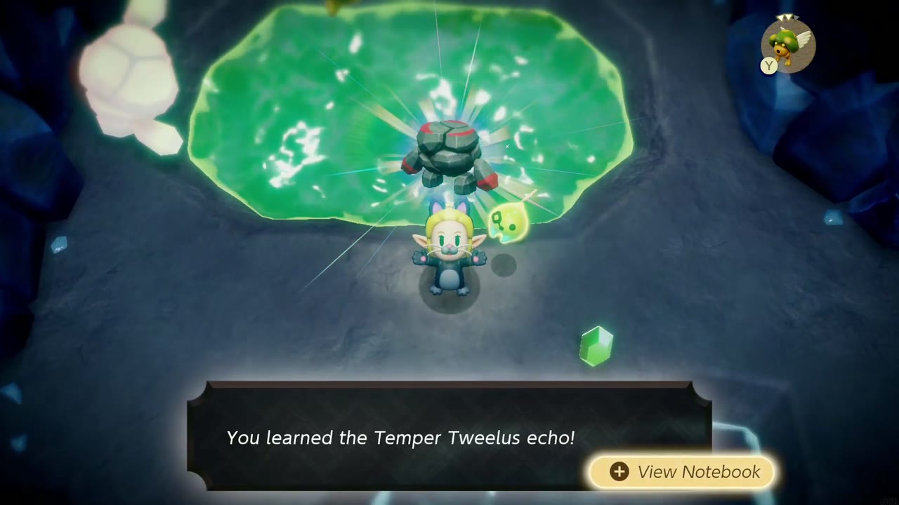 Zelda aprende o eco de Temper Tweelus ao lado de uma piscina termal verde em uma caverna no topo da montanha Hebra. Zelda aprende o eco de Temper Tweelus ao lado de uma piscina termal verde em uma caverna no topo da montanha Hebra.
