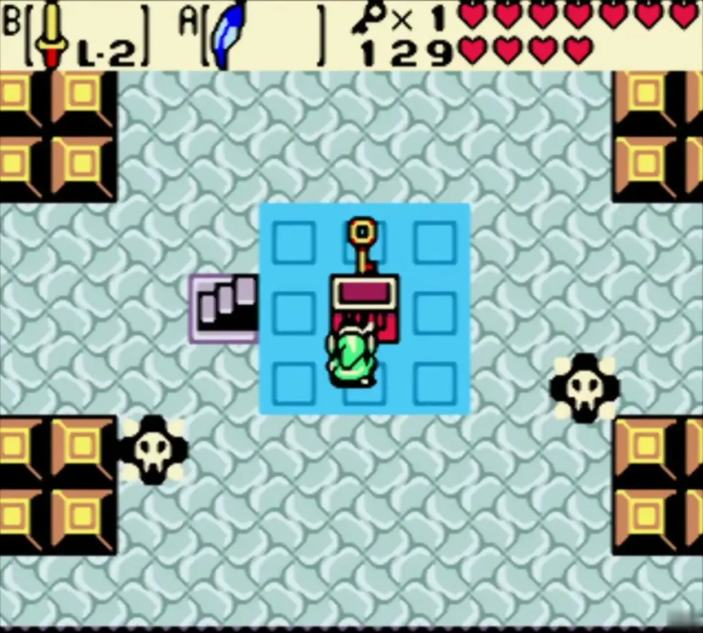 Link opening the chest as the second Small Key rises Link opening the chest as the second Small Key rises