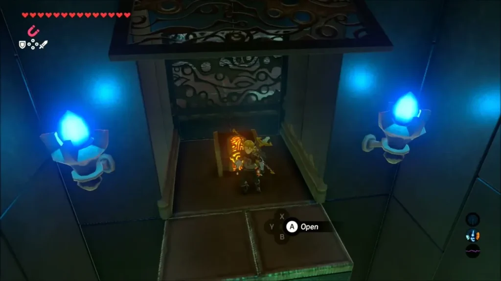 Link on a lift beside a chest holding a Moonlight Scimitar Link on a lift beside a chest holding a Moonlight Scimitar
