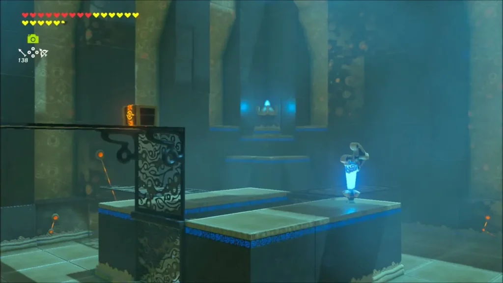 Blue crystal switch on the centre platform beside a chest in Monya Toma Shrine Blue crystal switch on the centre platform beside a chest in Monya Toma Shrine