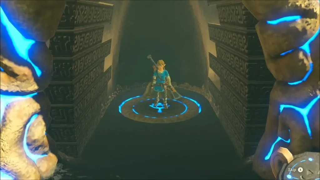 Link standing on the entrance platform inside the shrine Link standing on the entrance platform inside the shrine