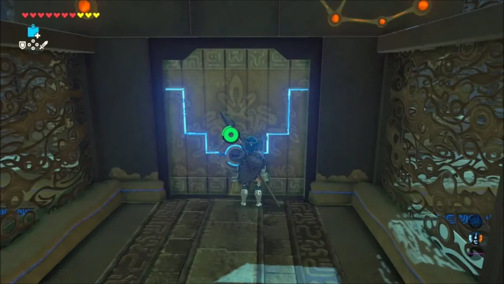 Link unlocking the glowing door at the end of the shrine Link unlocking the glowing door at the end of the shrine