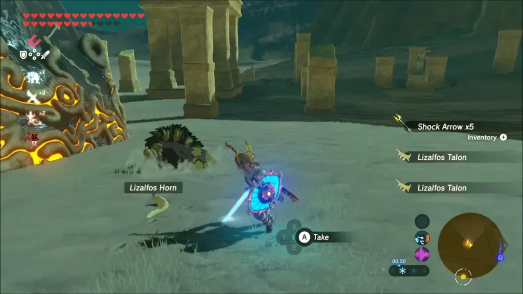 Lizalfos Horn, Talon and Shock Arrows dropped on the sand Lizalfos Horn, Talon and Shock Arrows dropped on the sand
