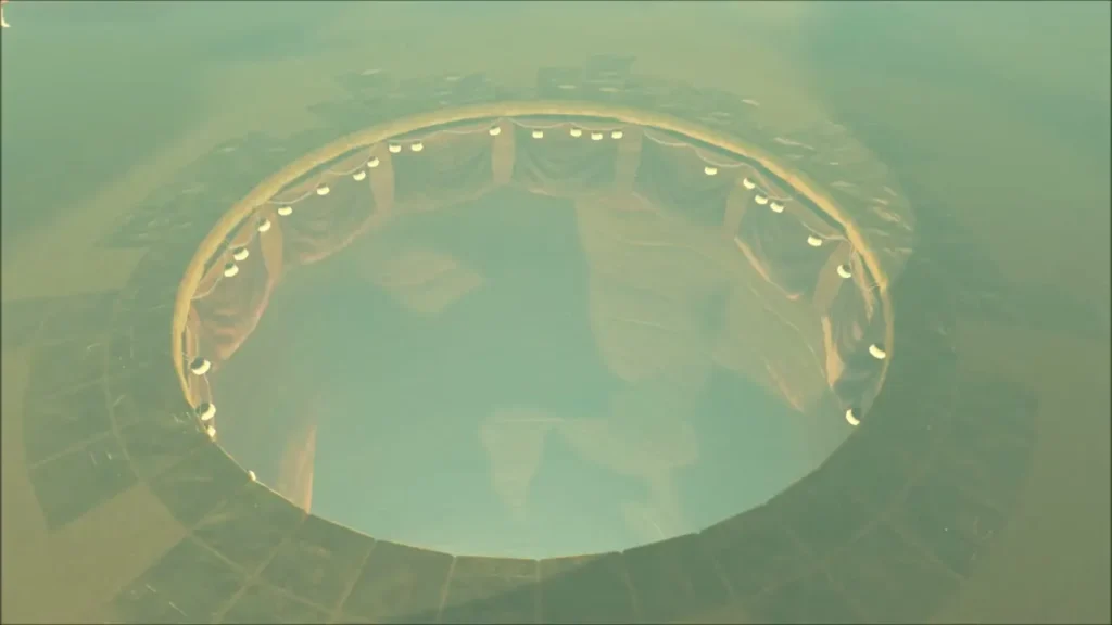 The huge round pit seen from above The huge round pit seen from above