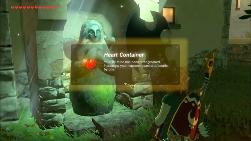 Heart Container item box beside the glowing Goddess Statue Heart Container item box beside the glowing Goddess Statue