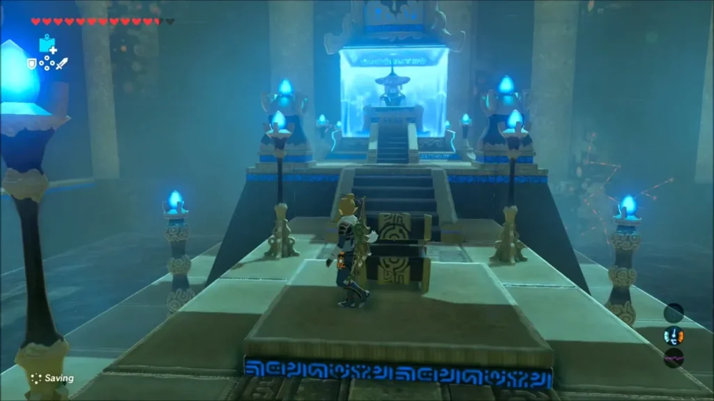 Link beside the chest on the dais in Maag Halan Shrine