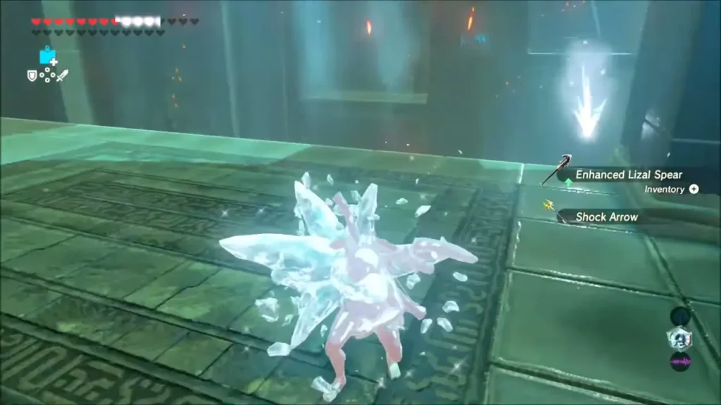 A frozen enemy shatters while an Enhanced Lizal Spear pickup appears A frozen enemy shatters while an Enhanced Lizal Spear pickup appears