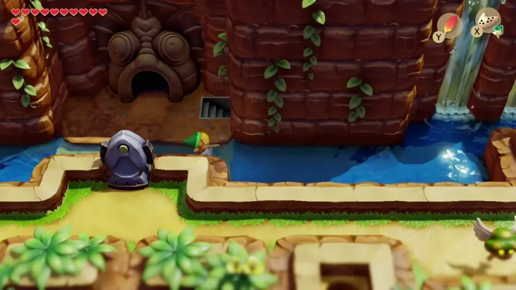 Link swimming along the Tal Tal Heights lake below the Angler's Tunnel entrance