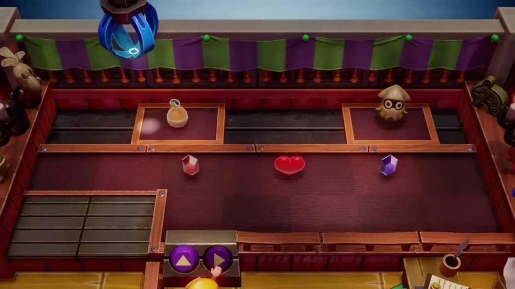 The claw moving along the top platform of the Trendy Game prizes