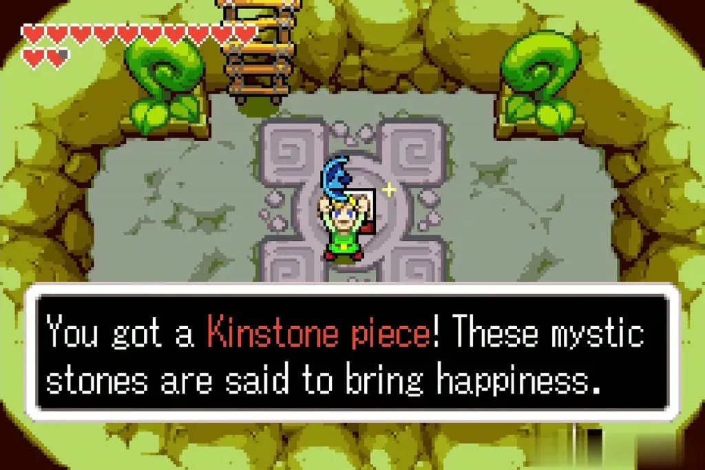 Link holding up a Kinstone piece with the full item message Link holding up a Kinstone piece with the full item message