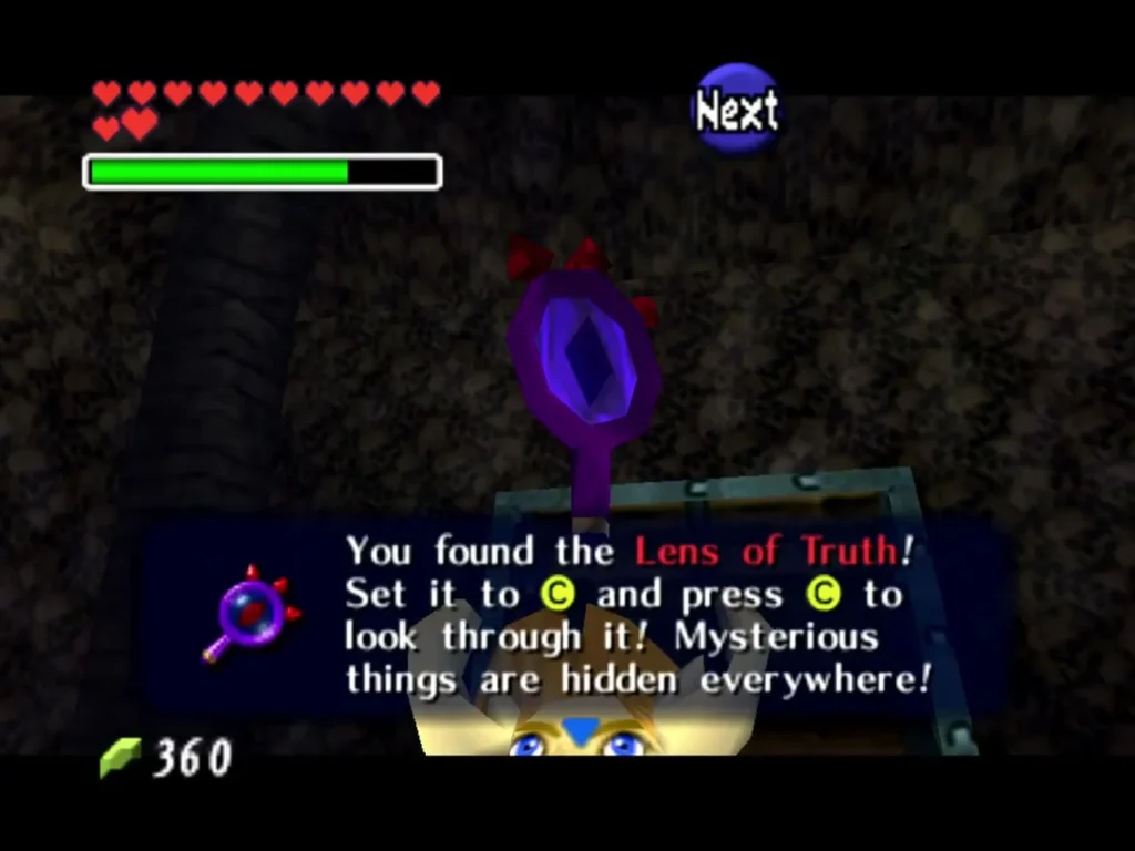 Link holding up the Lens of Truth with the item box fully shown Link holding up the Lens of Truth with the item box fully shown