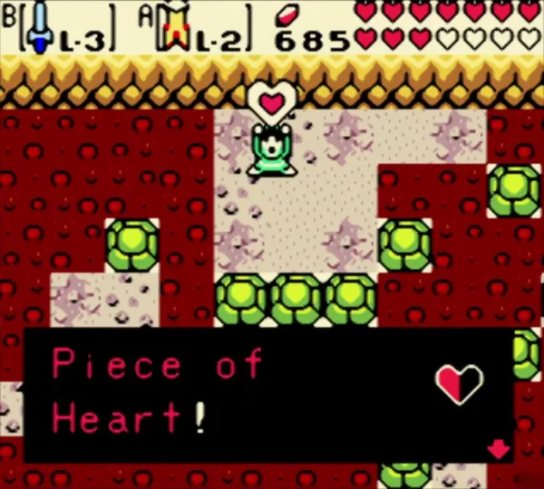 Link holding up the Piece of Heart in the bush-maze room Link holding up the Piece of Heart in the bush-maze room