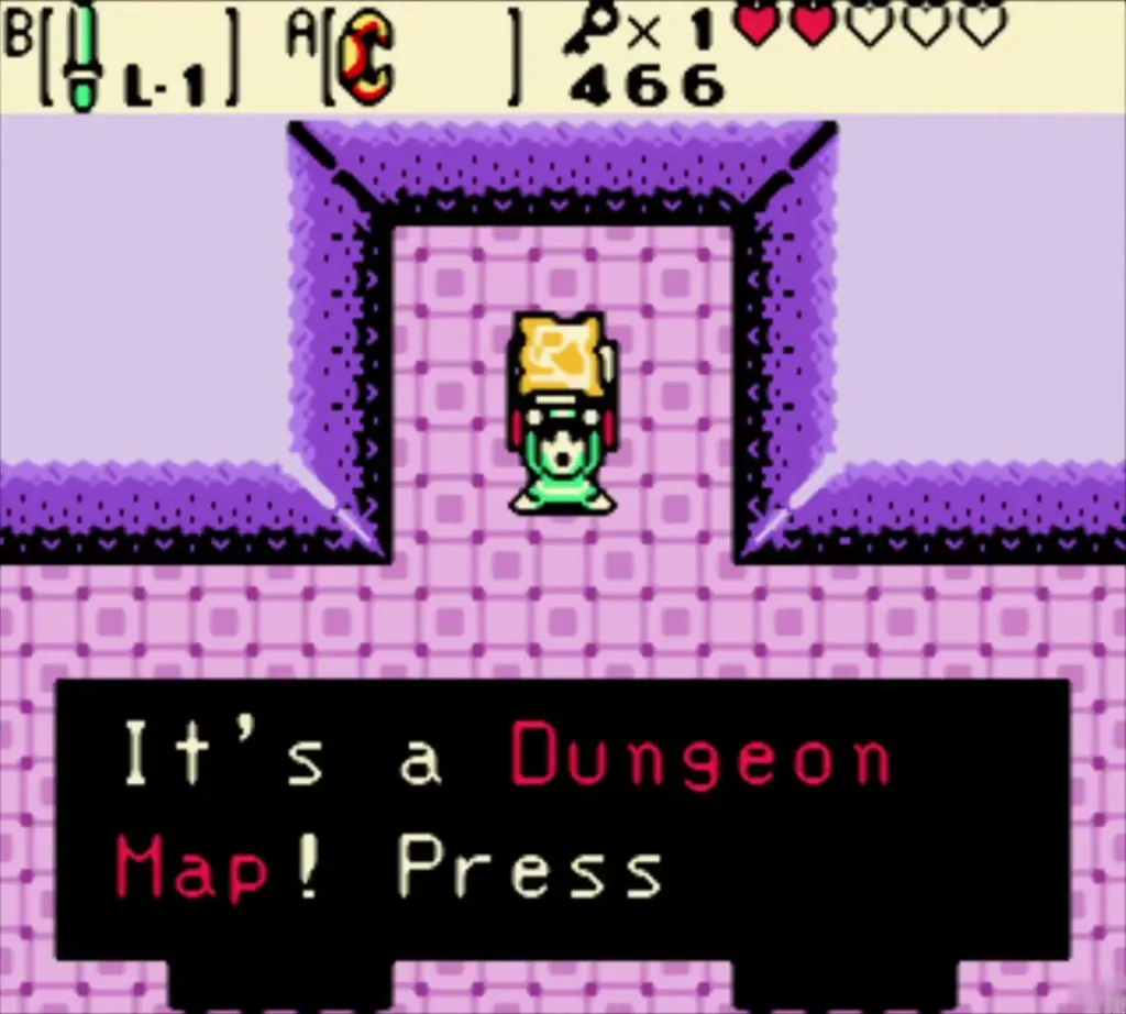Link holding up the Dungeon Map with the It's a Dungeon Map message Link holding up the Dungeon Map with the It's a Dungeon Map message