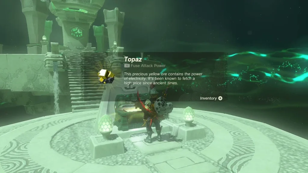 Chest in front of the stairs with the Topaz item box showing Chest in front of the stairs with the Topaz item box showing