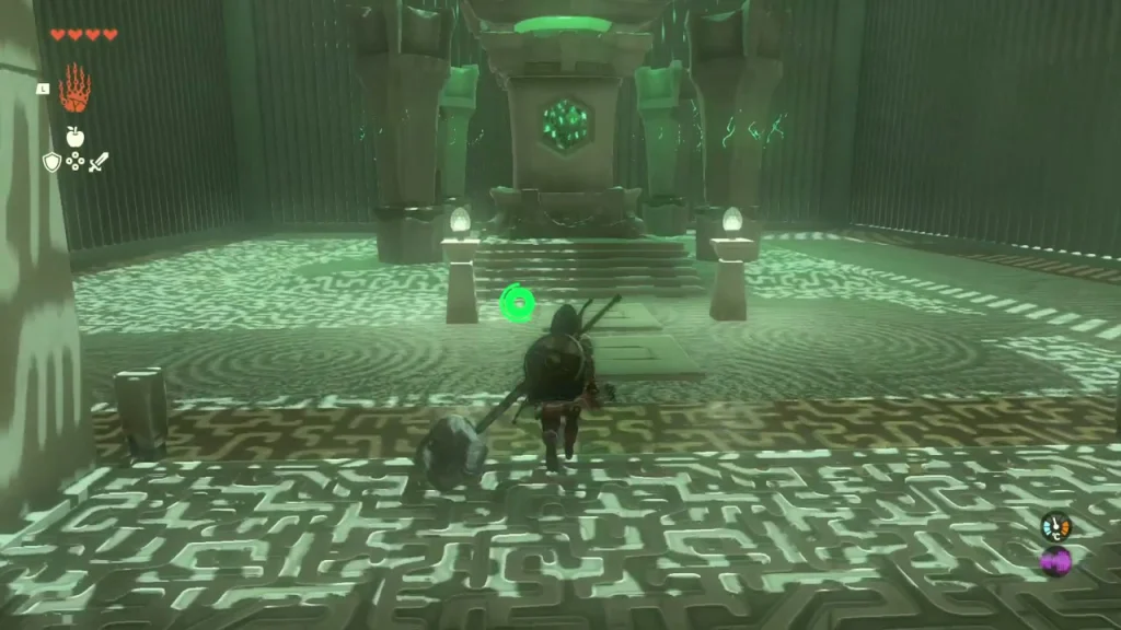 Altar room with a maze-patterned floor and steps up to the green seal Altar room with a maze-patterned floor and steps up to the green seal