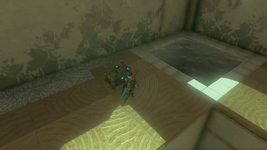 Small chest sitting on the floor of the first room before being opened Small chest sitting on the floor of the first room before being opened