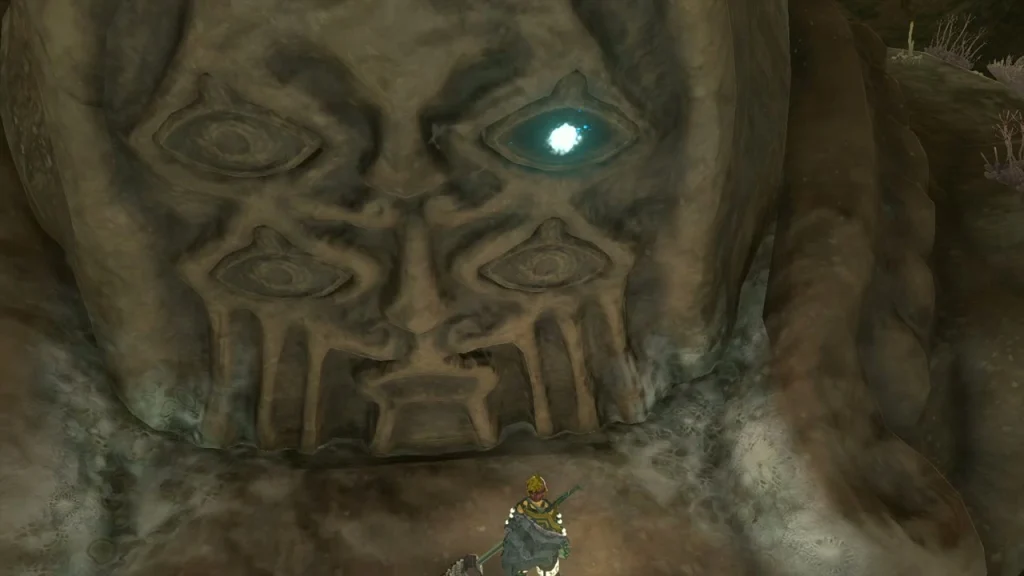 Bargainer Statue face with one glowing eye placed in its socket Bargainer Statue face with one glowing eye placed in its socket