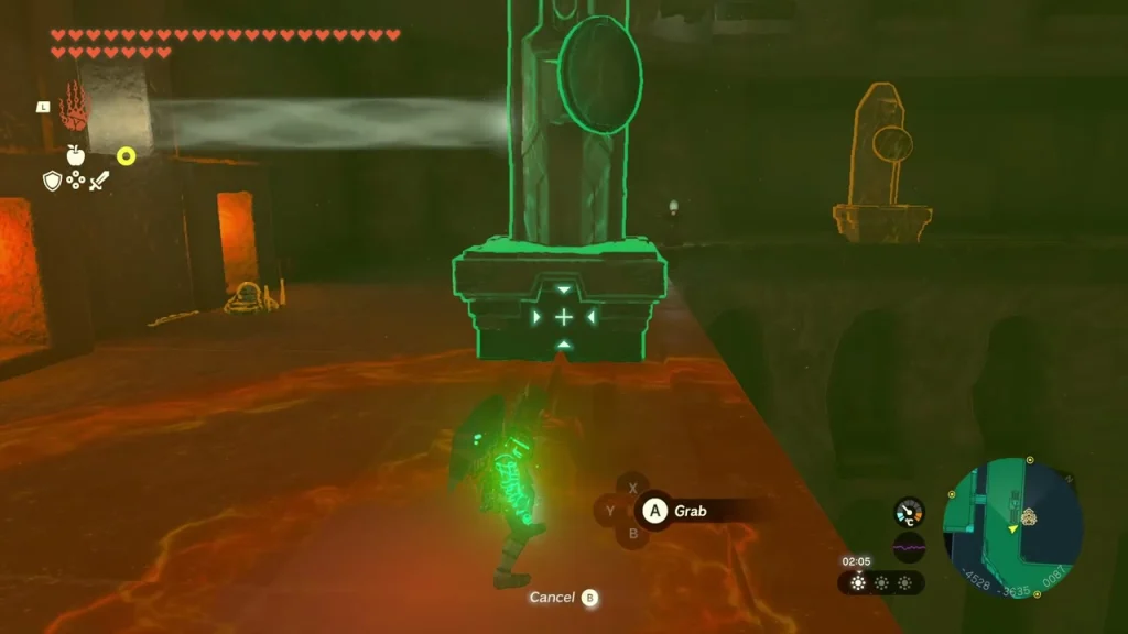 Sliding mirror pillar grabbed beside a light beam on 5F Sliding mirror pillar grabbed beside a light beam on 5F