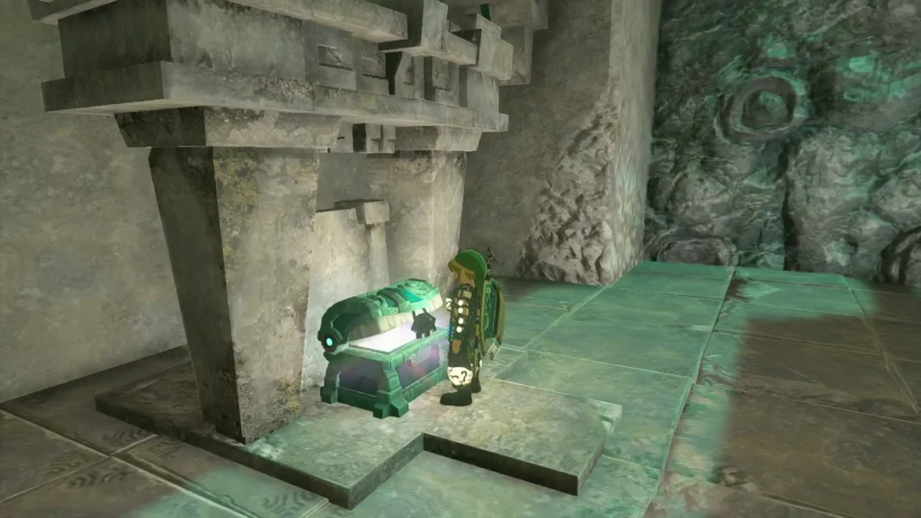 Green chest in the stone shed of Cresia Pit Mine
