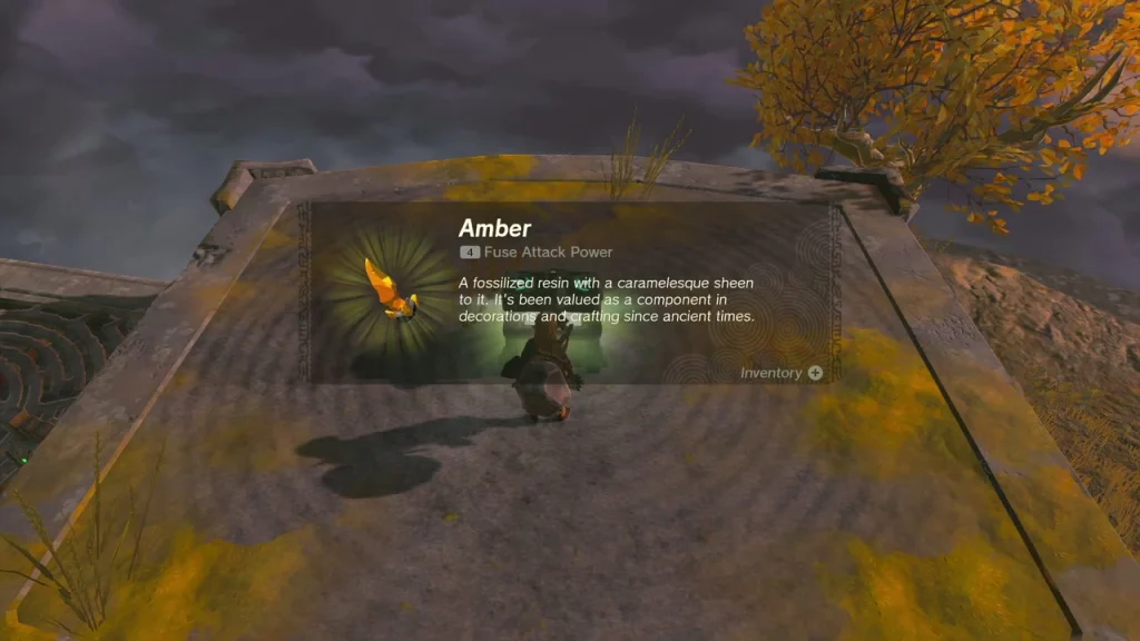 Amber item box on top of the maze platform Amber item box on top of the maze platform