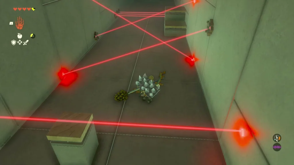 Red laser beams crossing the first hall of Sahirow Shrine Red laser beams crossing the first hall of Sahirow Shrine