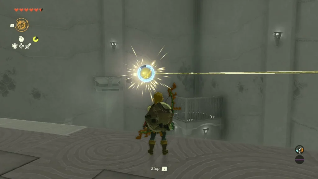 Glowing sphere riding a horizontal beam of light Glowing sphere riding a horizontal beam of light