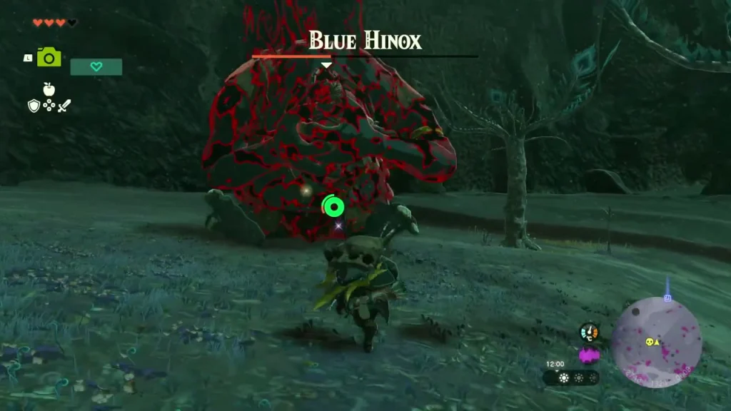 Blue Hinox health bar with the gloom-red giant bending toward you Blue Hinox health bar with the gloom-red giant bending toward you