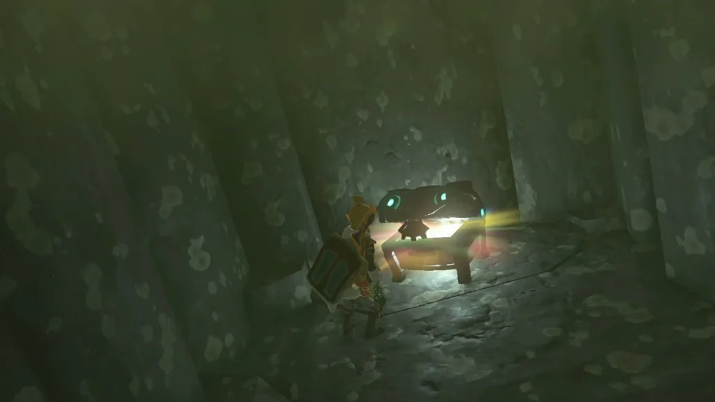 Glowing chest in a sea cave holding Zonaite Glowing chest in a sea cave holding Zonaite