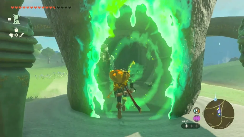 Green glowing archway at the entrance of Teniten Shrine Green glowing archway at the entrance of Teniten Shrine